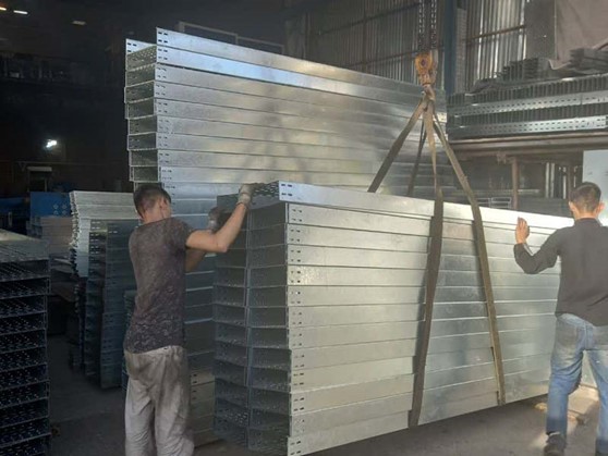 همه چیز در مورد سینی کابل و انواع آن