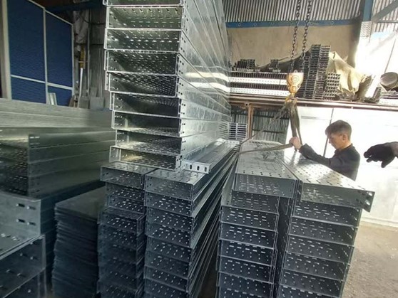 همه چیز در مورد سینی کابل و انواع آن