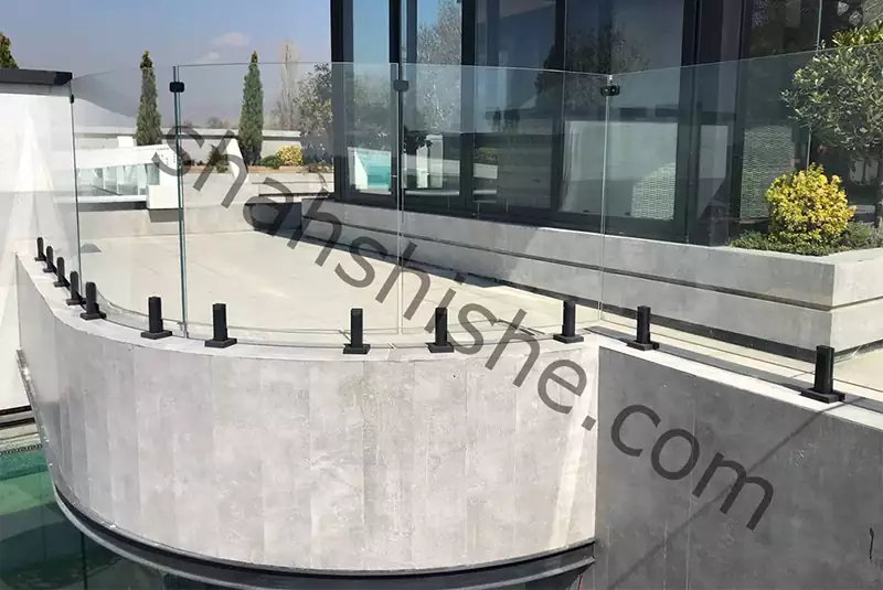 راهنمای انتخاب شیشه لمینت برای بالکن، پنجره و پارتیشنهای داخلی راهنمای انتخاب شیشه لمینت برای بالکن، پنجره و پارتیشنهای داخلی