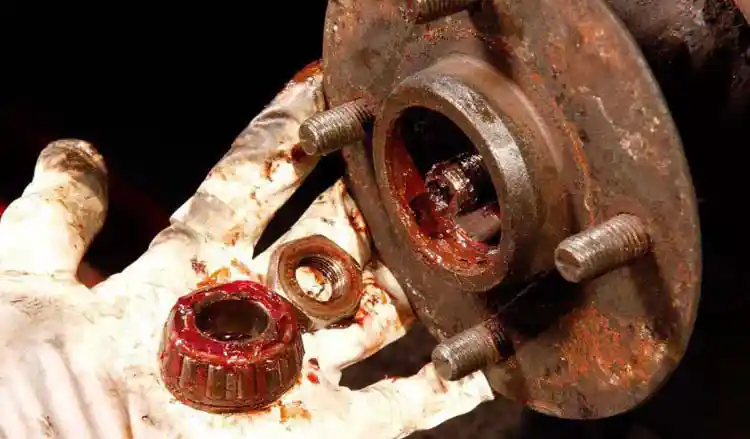 تأثیر خرابی بلبرینگ چرخ بر عملکرد خودرو