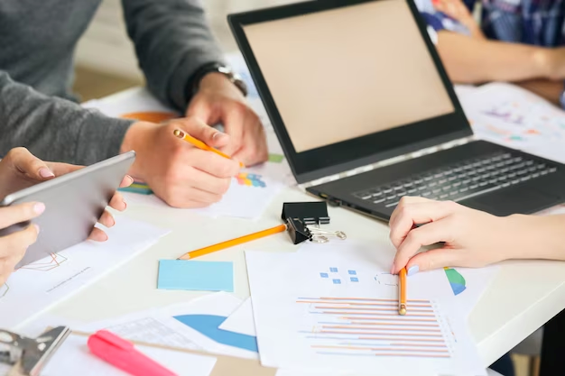 تأثیر نشر فیلم آموزش مالیات در کاهش خطرات مالیاتی و تخلفات