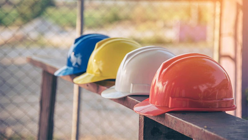 مفهوم رنگ کلاه ایمنی و کاربردهای آنها در کارهای فنی و مهندسی