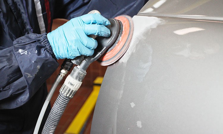 رفع پوسیدگی ماشین (تمام مراحل رفع زنگ زدگی و ترمیم خودرو)